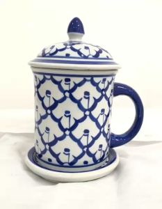 ชูดก้อวน้ำเซรามิคพร้อมฝาปิด และจานรอง ลายสับปะรด เซรามิคที่มีคุณภาพและความแข็งแรง