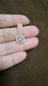 Liontin Wanita Soliate Loise Berlian Titanium 22 K (Emas) & Liontin Cantik Lanny Berlian Titanium 22 K (Emas)