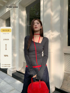 เสื้อยืดแขนยาวทรงสลิมฟิตสำหรับผู้หญิงในฤดูใบไม้ร่วง ดีไซน์ใหม่ คอกลม แฟชั่น ลำลอง สไตล์เรโทร เสื้อเชิ้ต