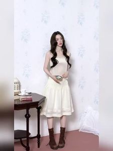 La lune Du ciel | Bộ Váy Xếp Ly Thêu Nặng Phong Cách Pháp