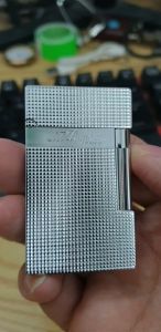 DEVA SHOP QUÀ TẶNG NAM | Bật lửa ST Dupont kẻ ô vuông mini nổi D229