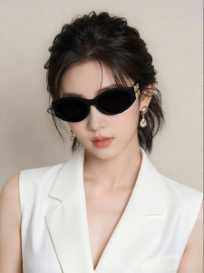 MIU MIU | Cat Eye Style NearSighted Trendy Sunglasses