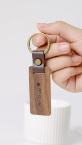 Personalized Name Wood Keychain Walnut Wood Key Tag Retro Leather Key Ring Gift (with Gift Bag)