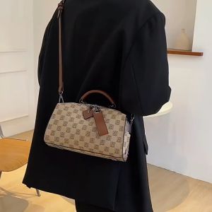 JIVIVIL👸 กระเป๋าผญ กระเป๋าสะพายข้างแฟชั่นผู้หญิง กระเป๋าผู้หญิงใหม่ กระเป๋าสไตล์วินเทจผญ กระเป๋าถือรูปทรงสี่เหลี่ยมแฟชั่นผญ