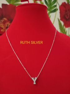 KALUNG JEDAR NORI REMAJA/DEWASA+ LIONTIN MODEL HURUF Y PERMATA KILAU PUTIH PERAK ASLI 925 SILVER LAPISAN EMAS PUTIH BUKAN IMITASI ATAU XUPING PERHIASAN WANITA WARNA TAHAN LAMA PANJANG UKURAN STANDAR 45 CM BERAT 2.4 GRAM
