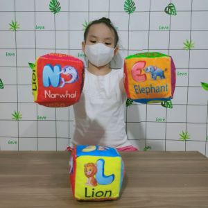 XÚC XẮC HÌNH KHỐI SONG NGỮ ANH VIỆT BẰNG VẢI NHUNG MỊN CHO BÉ