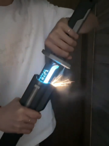 Rebirth-TH ดาบเลเซอร์พ่นหมอก ดาบเลเซอร์เด็ก LED ของเล่นเลเซอร์ ดาบเจได แสงรุ้ง + ละอองน้ำ + ประกายไฟ นักรบน้อยแห่งดวงดาว