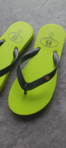 dép xỏ ngón size từ 35 dến 39 có nhiều màu chất liệu cao su quai dẻo mềm mang êm chân siêu bền đế chống trơn trượt tiện lợi đi chơi đi dạo phố.