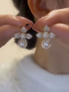 Unique Petal Pearl Earrings Womens High-End Zircon Silver Needle Ear Jewelry Korean Style Fashion Accessories Fresh out
