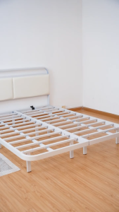 พร้อมส่งจากไทย เตียงลอยสวย5/6ฟุต เตียงโครงเหล็กหนา ความสามารถในการรับน้ำหนักที่แข็งแกร่ง เตียงนอน ฐานเตียง+หัวเตียง แบบอย่างหนา