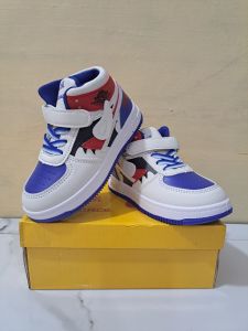 Sepatu sneakers anak cewe/cowok D13 2 warna 26-37 (FRRE KAOS KAKI)