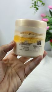 ซื้อ 1 แถม 1 HBS01 Pearl & Vitamin C Body Cream SPF50PA+++ 250g. โลชั่นไข่มุกวิตซี บำรุงผิวกาย