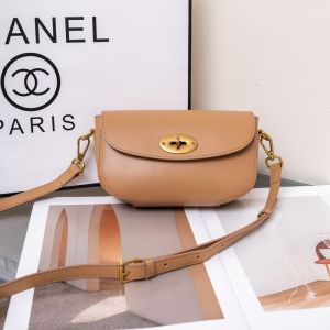 Bell Lightweight Bags 2024 New Arrival Retro Solvent-Free Cowhide Leather Single-Shoulder Bag Crossbody Bag Phone Bag Genuine Leather Womens Bag