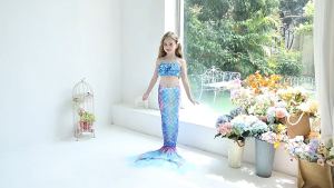 4PCS Girls Children Sparkle Red Mermaid Swimsuit With Monofin For Kids Height 100-155CM can be used as Birthday Party Dress Or Christmas gifts Costumes Flipper performance Bikini Cheap