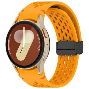 Magnetic Strap for Samsung Galaxy Watch 4 5 Pro 6 7 7LTE 44mm 40mm Watch 4 6Classic 42 47 Silicone Band No Gaps Bracelet Correas