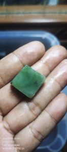 NATURAL BATU GIOK NEFHRITE