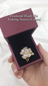 Sv Premium Diamond Hijab Pin Tudung Austria Crystal Shoulder Brooch Kerongsang Bahu Fashion Jewellery Cute With Gift Box