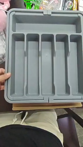 Satu Keluarga Rak Organizer Tempat Penyimpanan Alat Makan C1285 Rak Sendok Sekat Peralatan Dapur