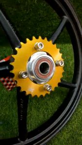 HUB CUSTOM BM POWER UTK RIM DEPAN YAMAHA (TAK PERLU TEBUK) utk Y125  LC  LAGENDA SH026