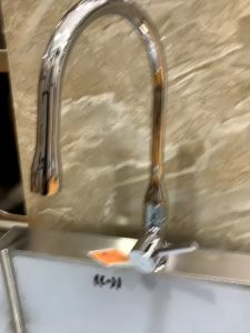 [HCMVòi bếp nóng lạnh Luxta KAG-LX701 cần cao cổ ngỗng xoay 360 độ Vòi chậu rửa chén bát tay gạt êm xả nước mạnh crome bóng Vòi Đồng Mạ Chrome Sáng Bóng Vòi Nước Sử Dụng Trong Nhà Bếp - Lazada