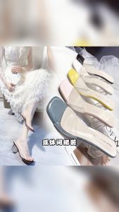 Ready COD 2024 sandal transparan bertumit tebal baru sandal gaya peri wanita sandal menyeret wanita sepatu hak tinggi serbaguna liburan tepi laut