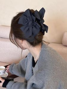 กิ๊บติดผมลายผีเสื้อขนาดกลางสำหรับผู้หญิง สไตล์เกาหลี กิ๊บติดผมรูปฉลาม สัมผัสหรูหรา เครื่องประดับผมแบบใหม่ หนังสือพิมพ์แฟชั่น