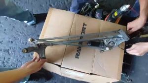 (Original) Honda CRV S10 Wiper Motor & Wiper Link Set - Used Item JAPAN