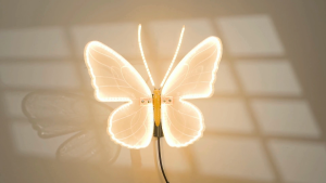 Sureto Moving Butterfly Wall Light Lamp