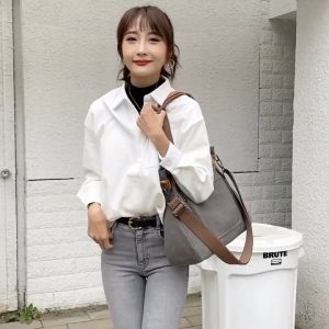 FD กระเป๋าสะพายไหล่ กระเป๋าถือ สตรี รุ่น CVW-1592 (C4-024) WHB จากร้าน Flying Dragon