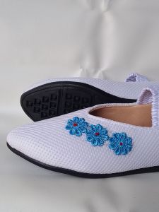 sepatu kerja wanita putih handmade etnik flatshoes perawat haji umroh