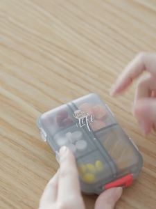 SG-Stock 10 Grids Pill Box Foldable Organiser Box Medicine Separately Storage Dual Sealing Container Dampproof Wholesale