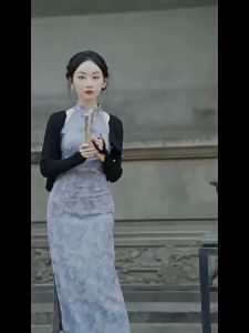 daidai (Ready Stock) Women Sleeveless Long Purple Cheongsam Dress Qipao Elegant Dinner 复古国风无袖挂脖素雅旗袍改良版连衣裙年轻少女款气质高端