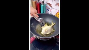 Kẹp gắp thức ăn nóng Inox cao cấp