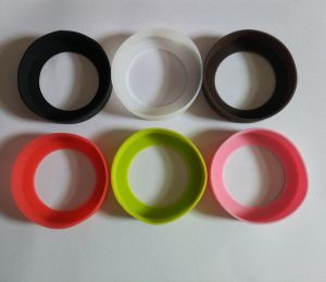 Yiji Heat Resistant Glass Measuring Cup Childrens Milk Cup with Scale Microwave Oven Water Cup Transparent Scale Cup with Lid