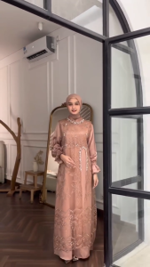 Marsya Dress Inner Satin Outer Brokat Mix Payet Baju Kondangan Gaun Pesta Wanita Kekinian Terbaru 2025