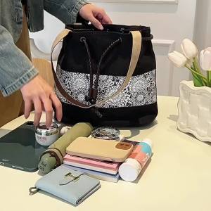 Retro Casual Printed Bucket Bag Commuting Large Capacity Portable Shoulder Bag