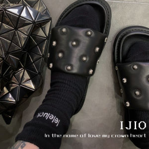 IJIO Original Design Luck ปักตัวอักษรกลางลูกวัวถุงเท้าจับคู่อินเทรนด์กีฬาถุงเท้าสําหรับผู้ชายและผู้หญิงคู่