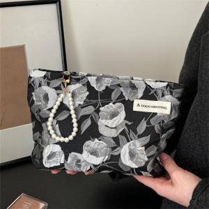 Large Capacity Travel Womens Makeup Bag White Rose Design Cosmetic Storage Bag Portable Toiletry Bag Lipstick Inner Bag