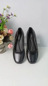 รองเท้าคัทชู รองเท้าใส่ทำงาน รองเท้านักเรียน ทรงหัวตัด ส้นสูง 1