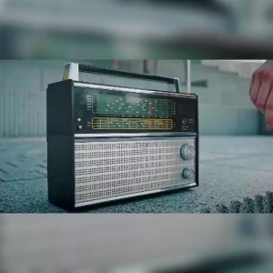 [BUY 1 GET 2] Case Air Magnetic iPhone 16 Pro Max Magsafe MOMAX + Tempered Glass GlassPro+ Clear