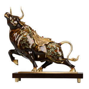 DATONGSHIJIA | Bull Rising to Greatness Decorative Piece