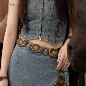 Western Cowboy Belt for Women New American Vintage Brown Rivet Belt Versatile High-Quality Punk Belt with Cinch.