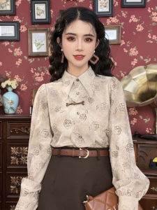 เสื้อเชิ้ตผู้หญิงสไตล์จีนใหม่พิมพ์ลายดอกไม้ปักปุ่มฤดูใบไม้ร่วงปี 2025 เสื้อเชิ้ตทรงหลวมสไตล์ย้อนยุคคอโปโลแขนยาว