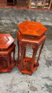 Đế lục giácKỷ chiện lục giác gỗ hương mặt 30cm cao 50607080