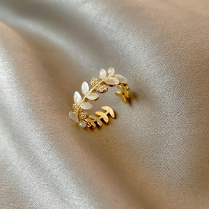 Liznk Cats Eye Stone Leaf Ring for Women High-End Fashionable Unique Design Alloy Plated Gold Silver Ring