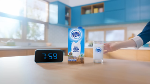 Susu UHT Cair Kotak Frisian Flag / Bendera 225 Ml x 8 Coconut Delight Full Cream Fresh Milk Low Fat ( Choco Strawberry Vanilla ) Sweet Delight Swiss Chocolate Sereal Coffee Energo+ Matcha Mixed Berries Nutribrain 8 x 180 Ml Cokelat Stroberi