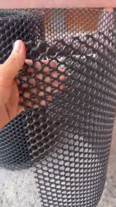 ( Khổ cao 50cm hoặc cao 1m x dài 1m ) Lưới nhựa mủ Màu Đen làm chuồng trại chăn nuôi chất lượng