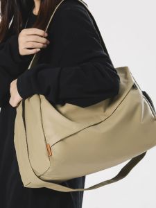 Waterproof Sport Fitness Bag Oxford Spinning Pure Color Large Capacity Travel Bag for Men and Women Casual Use Backpack Style