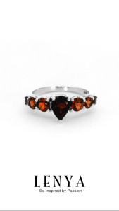 LENYA แหวนพลอยโกเมน เสริมด้านใจแกร่ง สำเร็จ มั่นคง ขนาด 7x5 มิล ตัวเรือนเงินแท้925 ชุบทองคำขาว