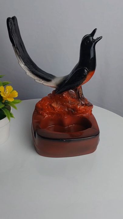 Asbak burung murai batu hitam, asbak, patung burung murai batu hitam, muray batu